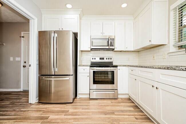 Foto del edificio - 2921 Sunset Ct