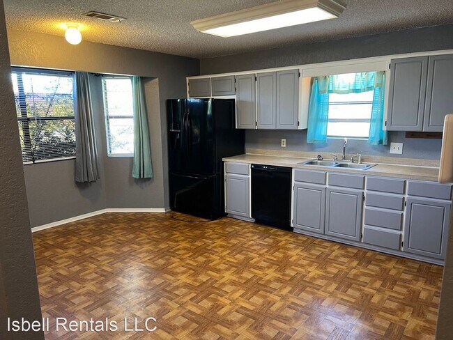 Foto del edificio - 3 br, 2 bath House - 2502 Transit Drive