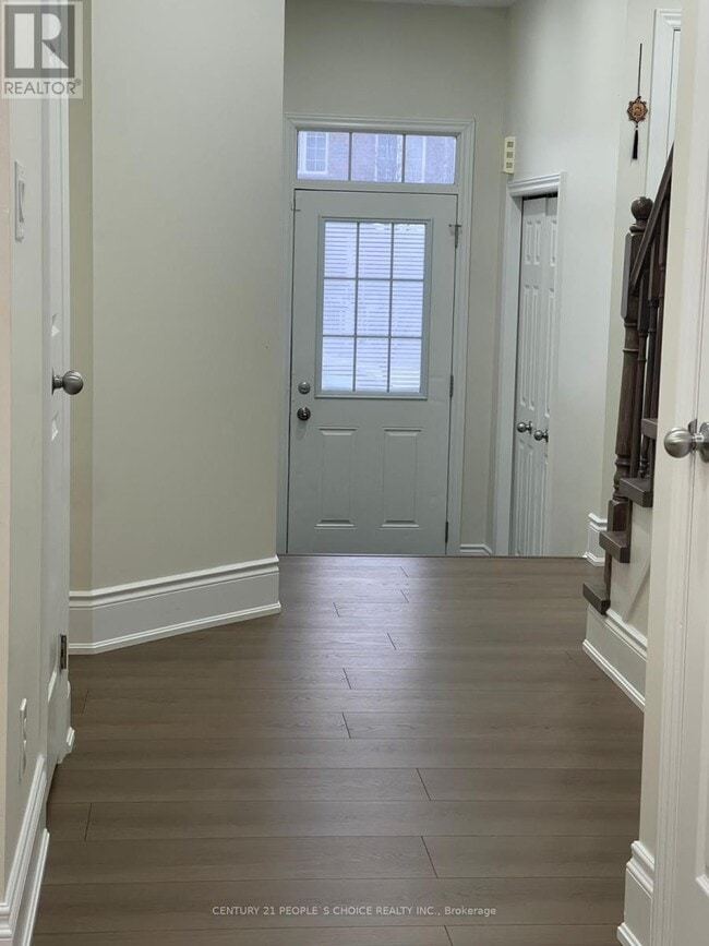 Building Photo - 58 Renfrew St