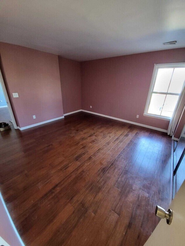 249 E Kossuth St Unit E, Columbus, OH 43206 Condo for Rent in