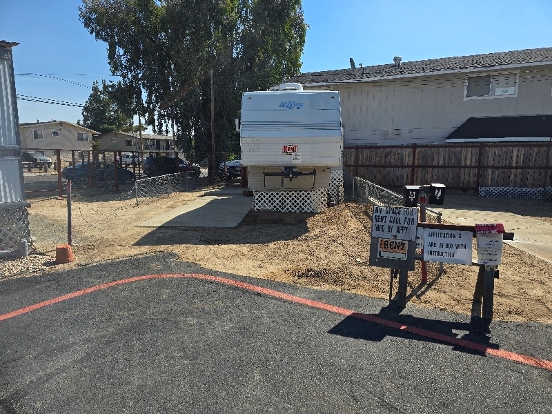 Primary Photo - 2065 Atwater Blvd