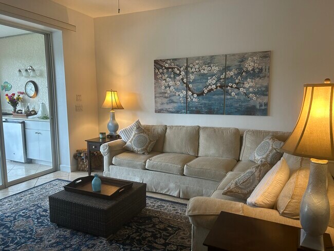 Foto del edificio - 2389 Hidden Lake Ct