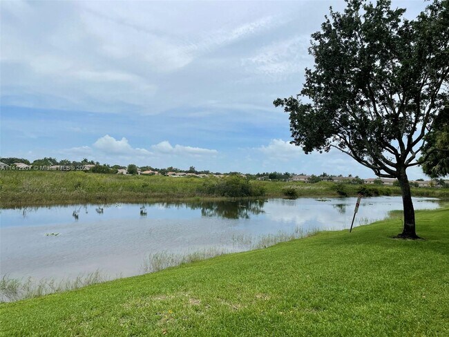 Foto del edificio - 11600 SW 2nd St