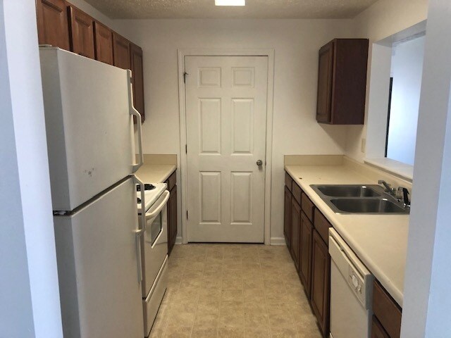 Building Photo - 10303 Waldrop Pl