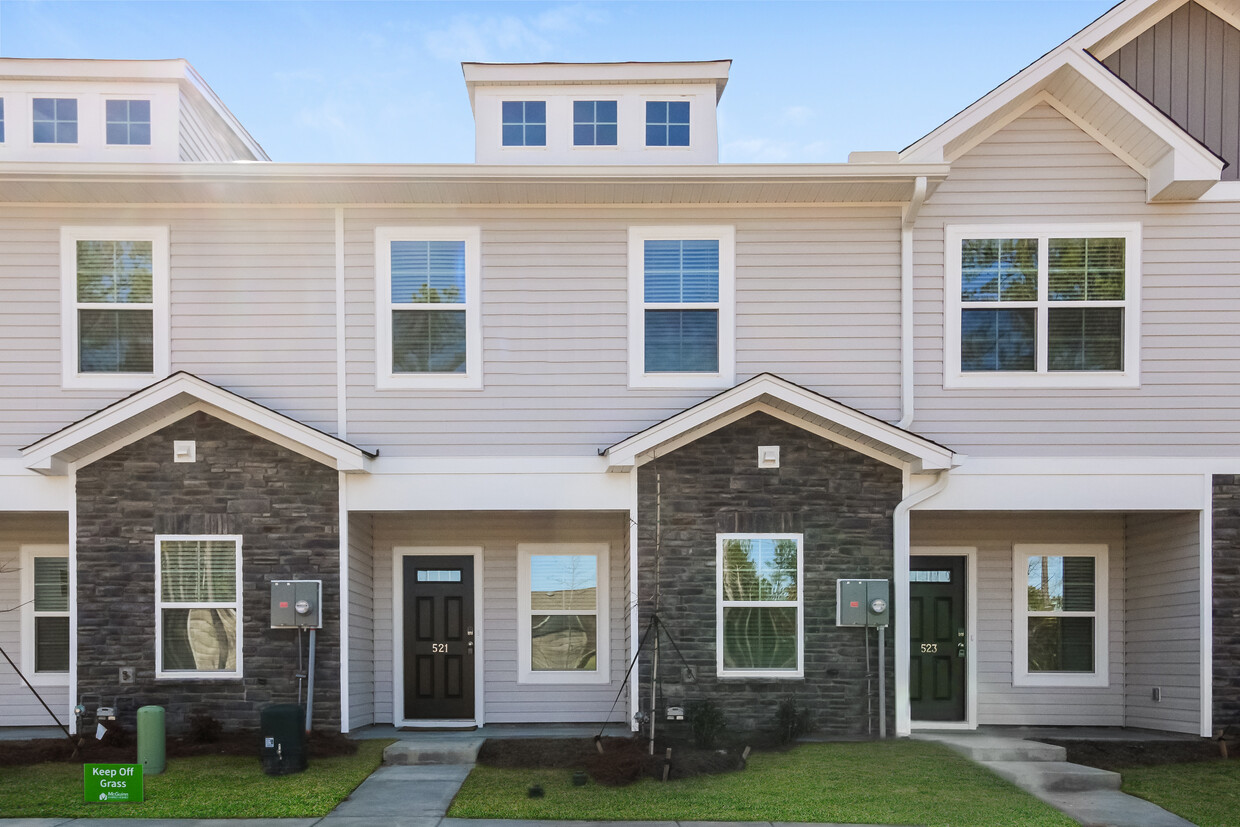 Primary Photo - 521 Blue Duck Lane, Columbia, SC