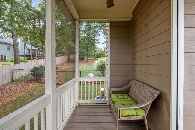 Building Photo - 555 Douthit Ferry Rd