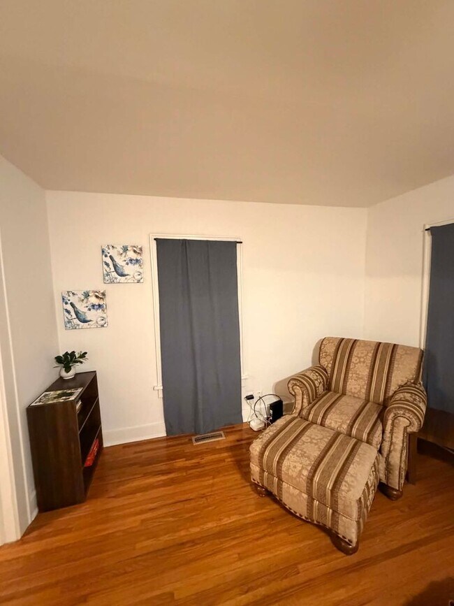 Foto del edificio - COMING SOON: 2 Bedroom Fully Furnished Short-Term Rental – Joplin, MO
