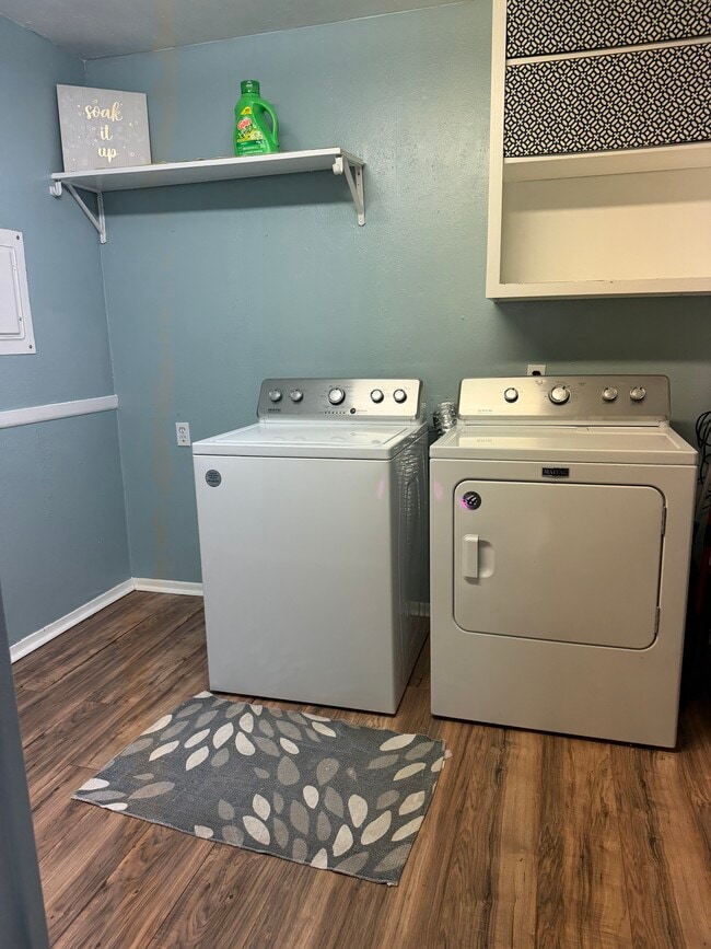 Laundry - 6252 Westcreek Dr