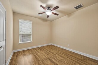 Building Photo - 27903 Hunters Rock Ln