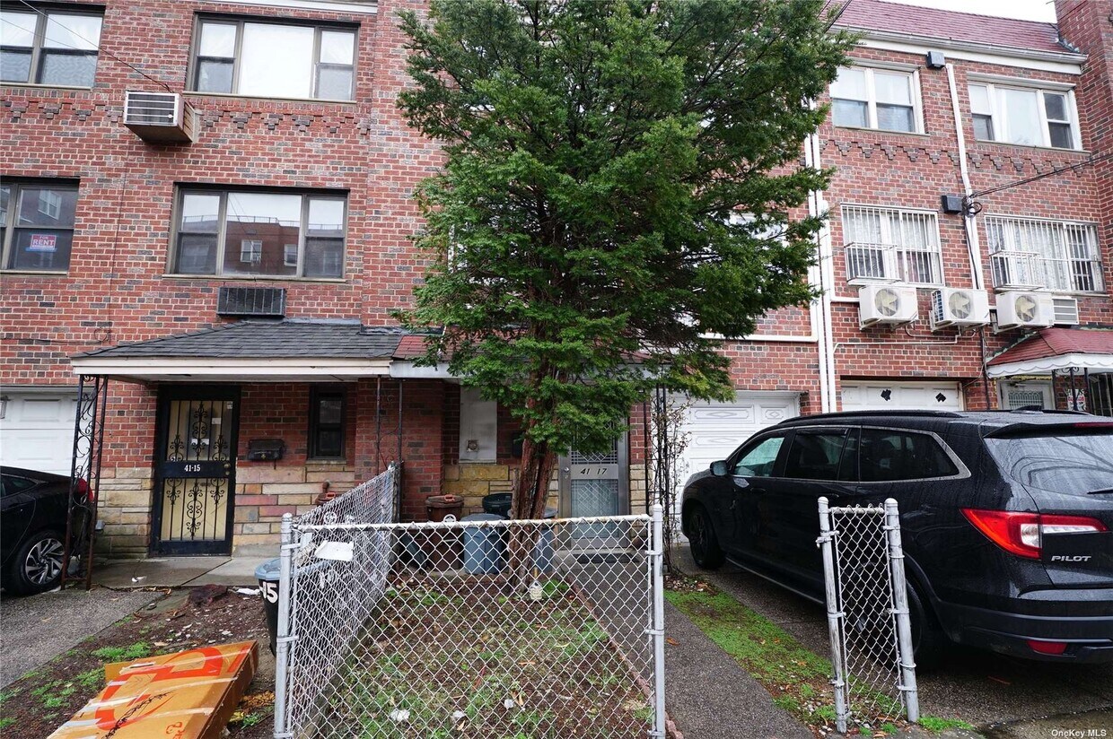 4117 147th St Unit 1FL, Flushing, NY 11354 Room for Rent in Flushing