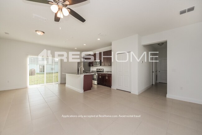 Building Photo - HOME FOR RENT!