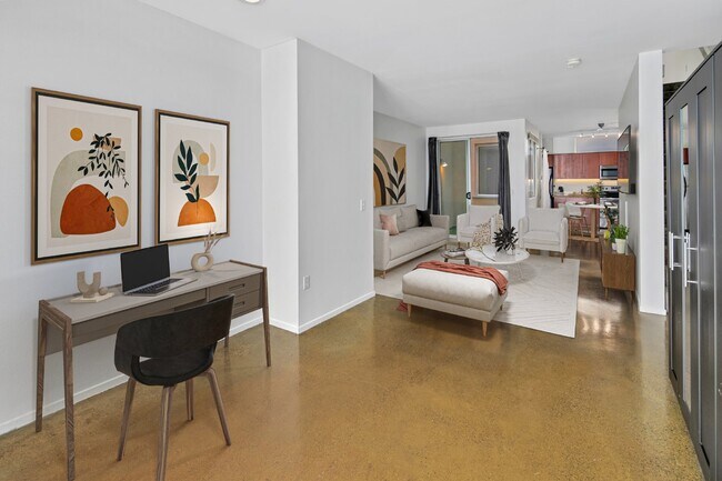 Building Photo - Lusso Lofts - Live work Town-home
