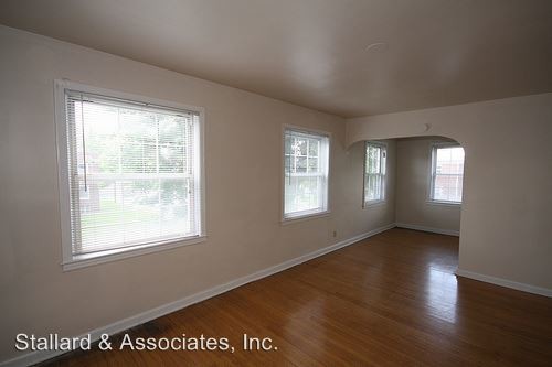 Building Photo - 4441 Indianola Ave