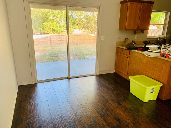 Foto del edificio - Great location