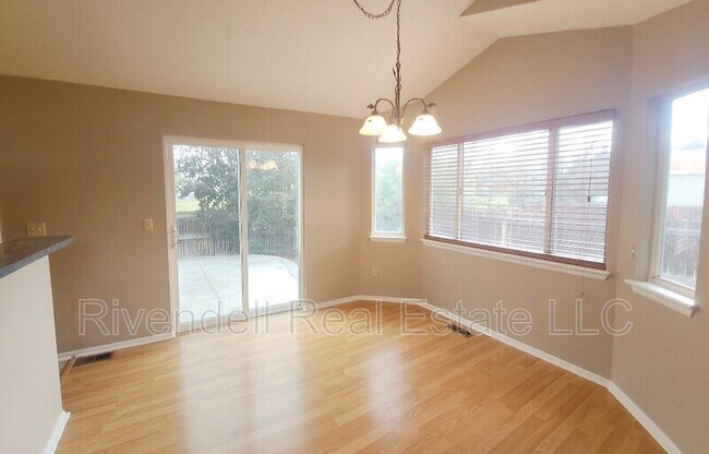 Building Photo - 5738 E Melody Ln