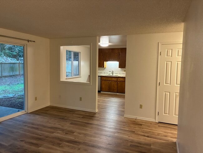 Building Photo - 12011 114th AVE CT E