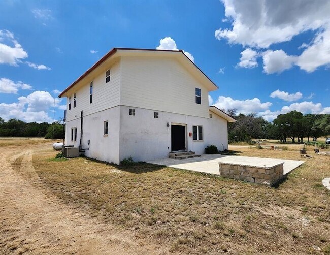 Building Photo - 500 Spring Creek Rd