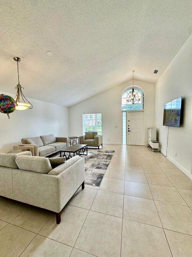 Foto del edificio - 22449 Middletown Dr