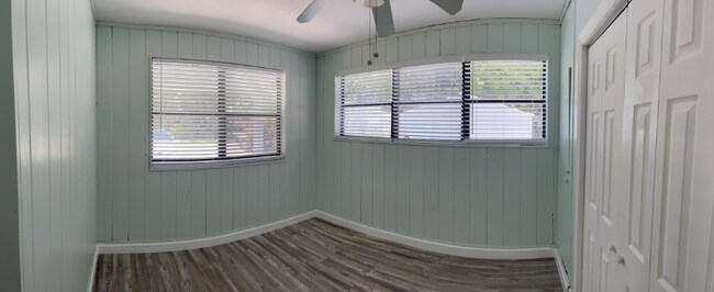 Foto del edificio - 161 SE 28th Ct