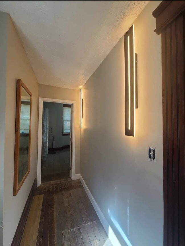 Building Photo - 3859 Evers St