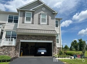 Building Photo - 41 Bauer Ln