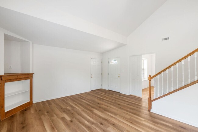 Building Photo - 1721-1723-1723 Juniper Dr