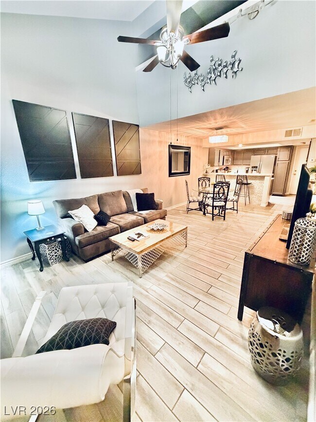 Foto del edificio - 2700 Lodestone Dr