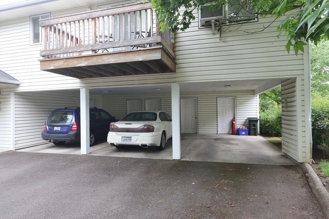 Building Photo - River Park Estates Triplex