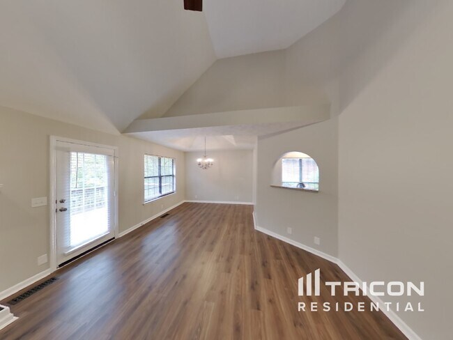 Building Photo - 6832 Sunnywood Drive Nashville TN