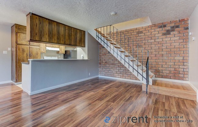 Building Photo - 2118 Peppertree Way