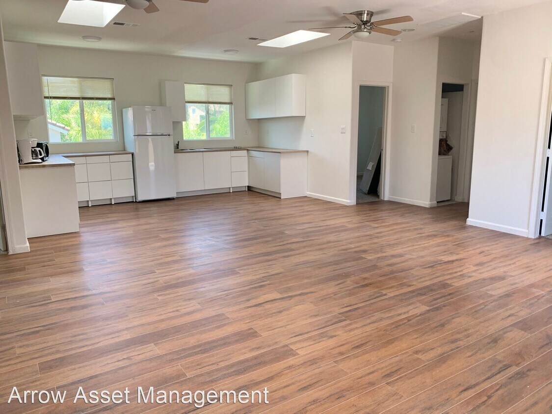 Building Photo - 1839 Meadowlark Ranch Rd