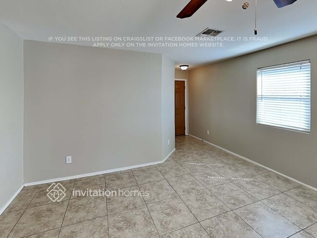 Building Photo - 2379 E Meadow Mist Ln