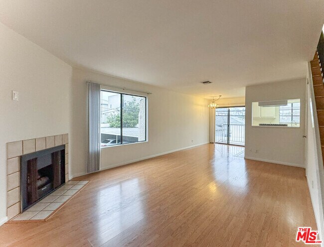 Foto del edificio - 2490-2490 Purdue Ave