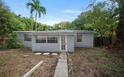 Foto principal - 13845 NW 6th Ave