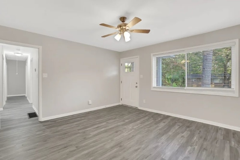 Foto principal - 2833 Altaview Dr SE