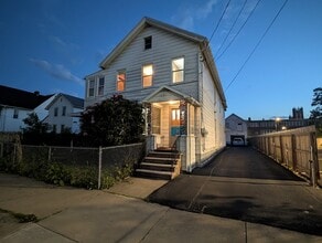 Building Photo - 23 Rutherford St