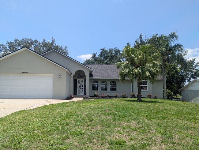 Building Photo - Golf Course Community of Wedgewood