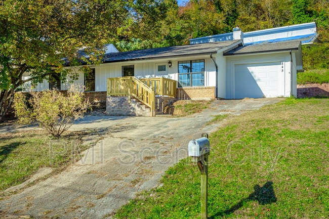 Photo - 845 Donaldson Rd House