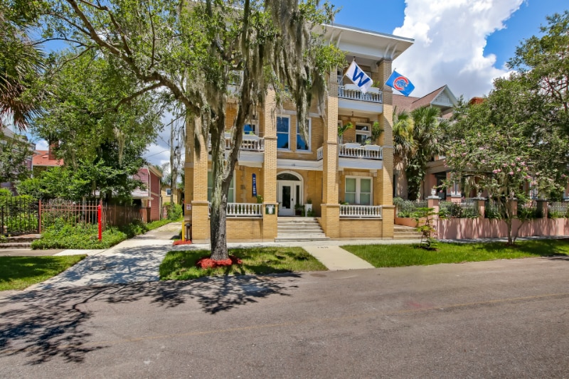 Primary Photo - 115 W 2nd St