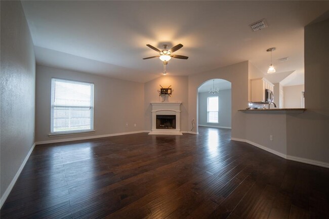 Building Photo - 1103 Lake Whitney Dr