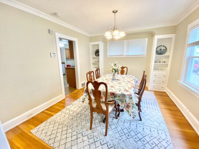 Foto del edificio - 2334 Noble Rd