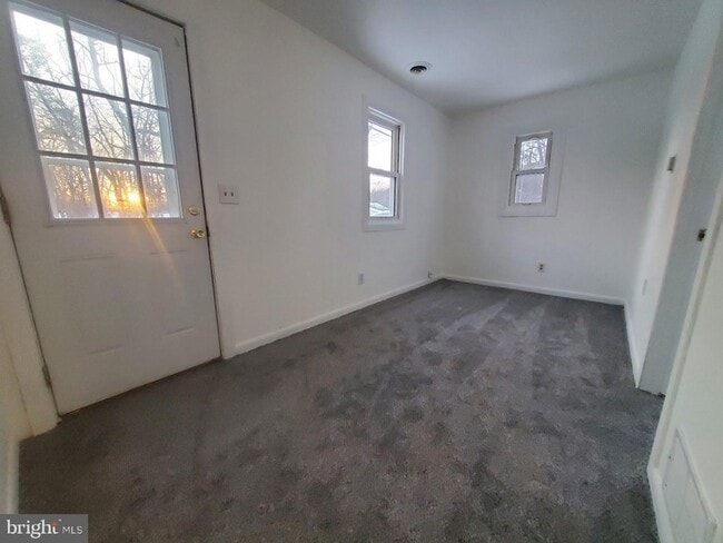 Foto del edificio - 72 Peony St