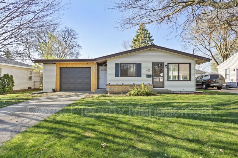 Primary Photo - 1722 Kentfield St SW