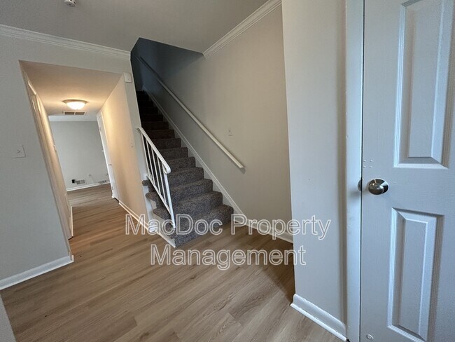 Foto del edificio - 2538 Sedgewick Pl