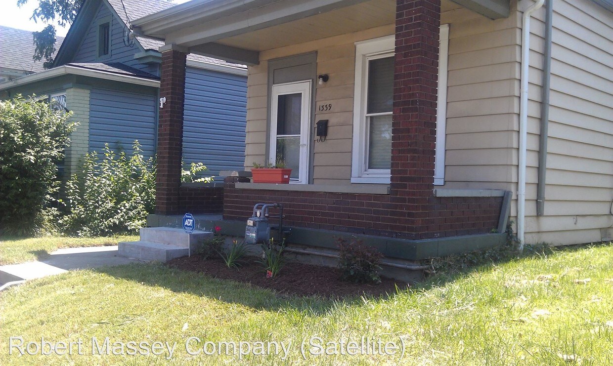 Primary Photo - 1339 McHenry St