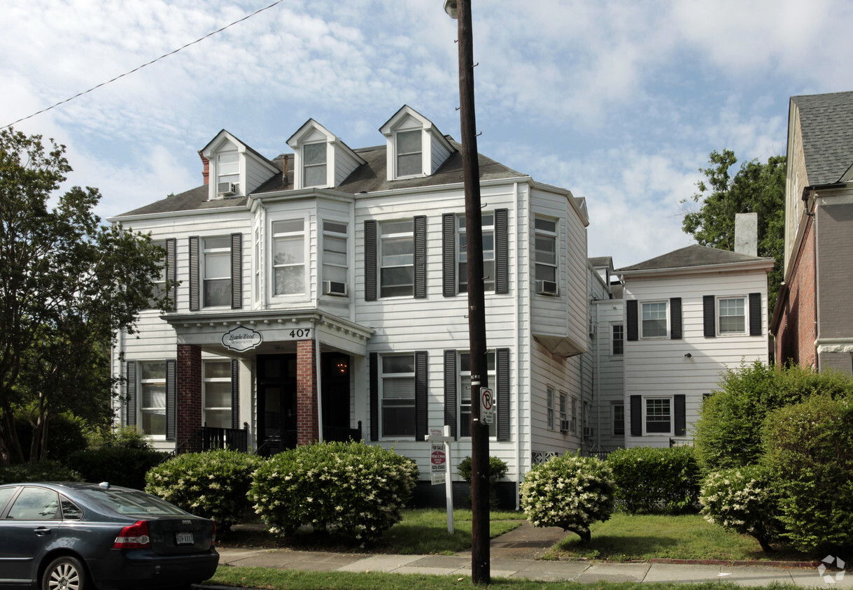 Primary Photo - Leache Wood Apartments