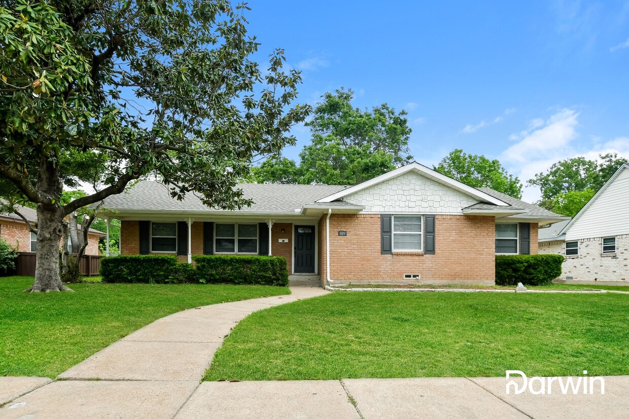 Primary Photo - 809 Branch Dr