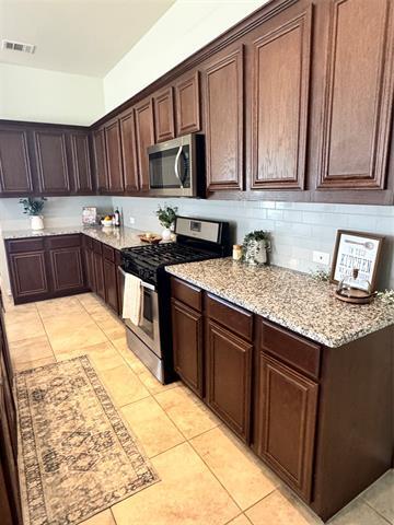 Building Photo - 5605 Apple Ridge Dr