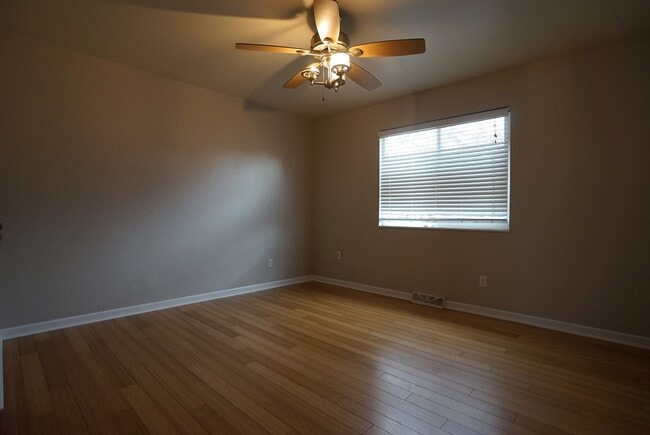 Building Photo - 10529 Pierson Cir