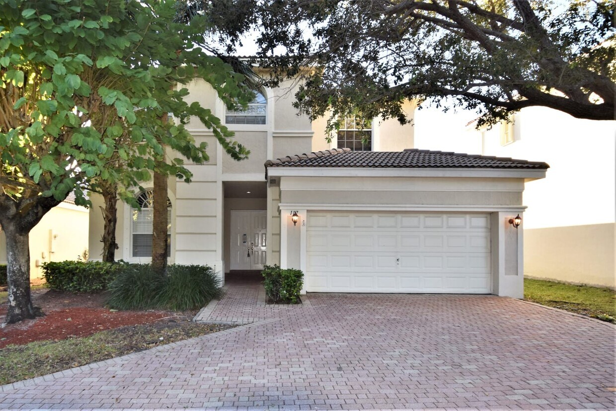 Foto principal - 117 Palm Cir